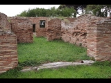 07640 ostia - regio i - insula xiii - caseggiato (i,xiii,5) - 6. raum re der treppe - 01-2024.jpg